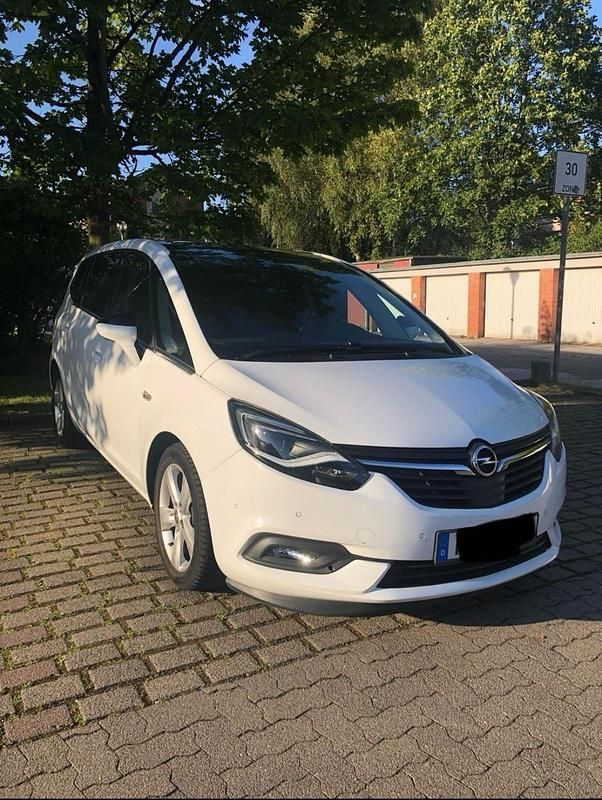 Gebraucht Opel Zafira Tourer Sport 170 PS (125 kW) 2017 Weiß Van / Kleinbus