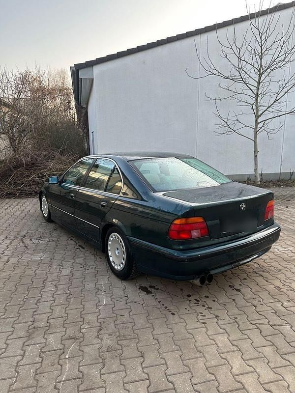 Gebraucht BMW 523 Performance 170 PS (125 kW) 1996 Grün Limousine