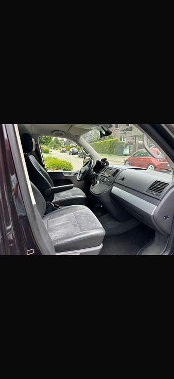Second-hand VW T5 179 CP (131 kW) 2014 Negru Van