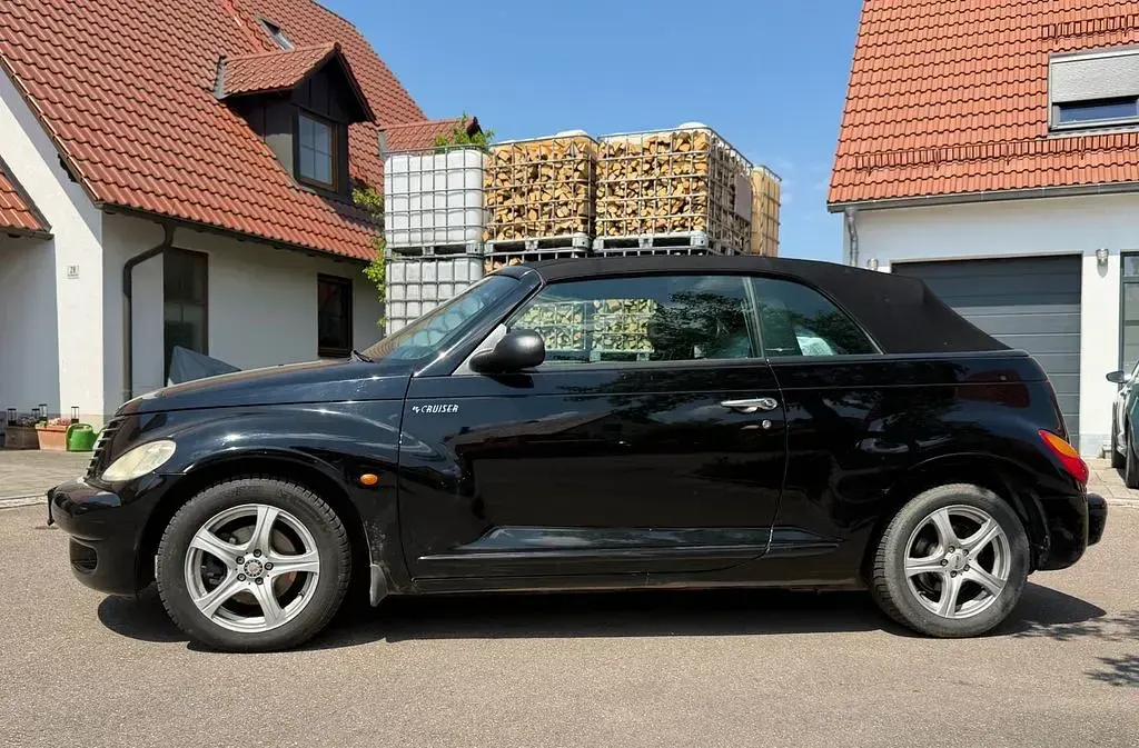Usado Chrysler PT Cruiser 223 CV (164 kW) 2004 Negro Descapotable