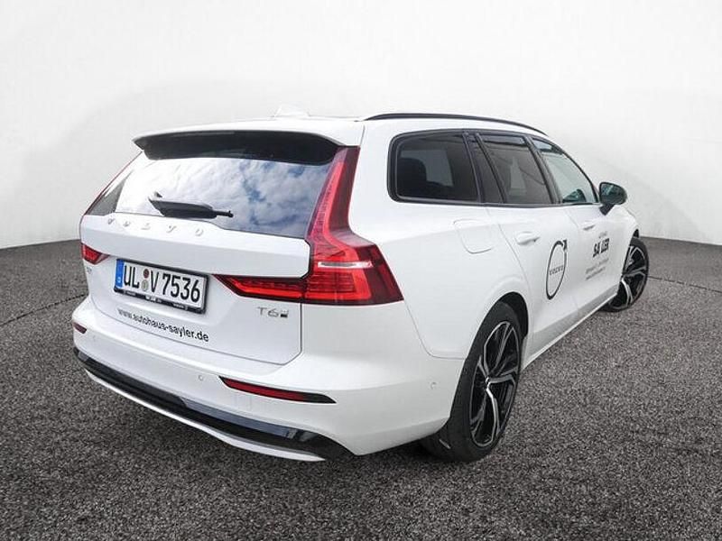 Gebraucht Volvo V60 Plus 351 PS (258 kW) 2025 Weiß Kombi