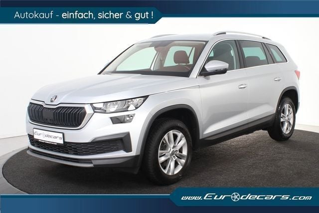 Silber Gebraucht 2023 Skoda Kodiaq Clever SUV | 29.700 € (Guter Preis) - Bild 1/4