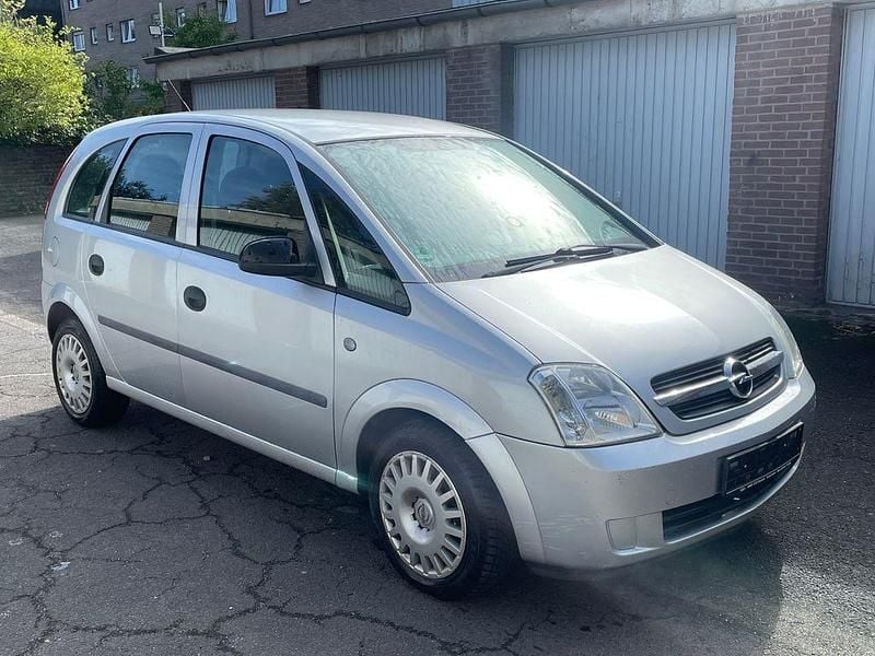 Gebraucht Opel Meriva Basis 101 PS (74 kW) 2004 Silber Van / Kleinbus