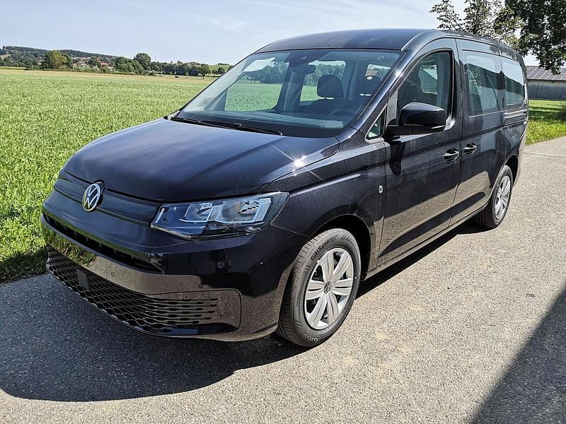 Deep black perleffekt Gebraucht 2024 VW Caddy Maxi Van / Kleinbus | 36.775 € (Guter Preis) - Bild 1/3
