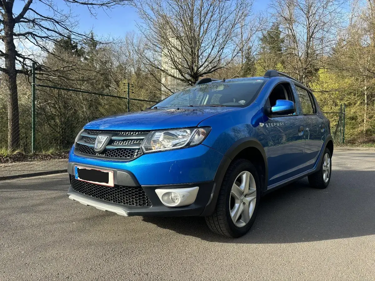 Gebraucht Dacia Sandero Stepway 90 PS (66 kW) 2015 Blau SUV