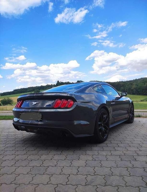 Gebraucht Ford Mustang Basis 317 PS (233 kW) 2016 Coupé