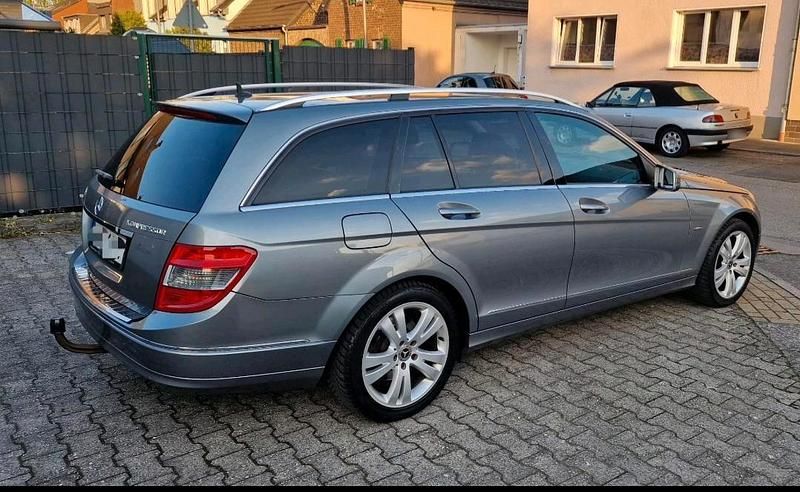 Gebraucht Mercedes C200 184 PS (135 kW) 2009 Grau Kombi