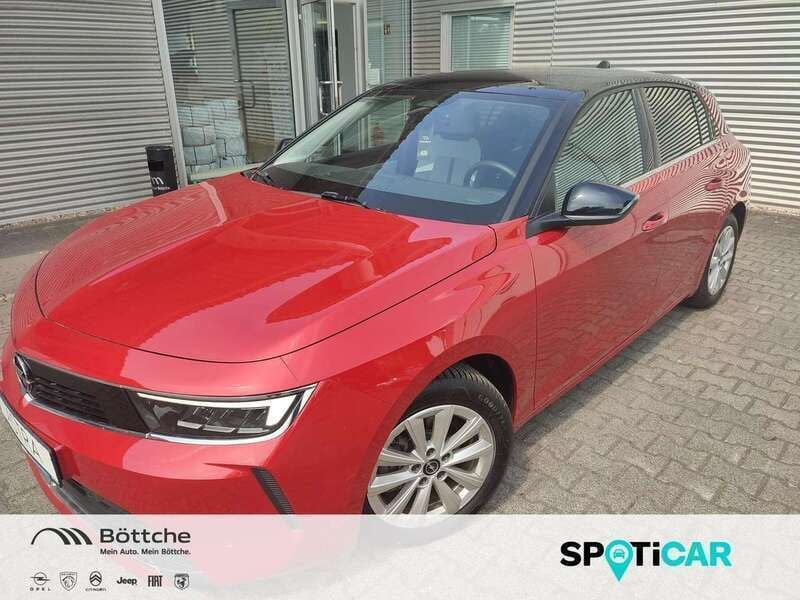 Chili rot/kardio rot Gebraucht 2023 Opel Astra Elegance Limousine | 21.440 € (Superpreis) - Bild 1/4