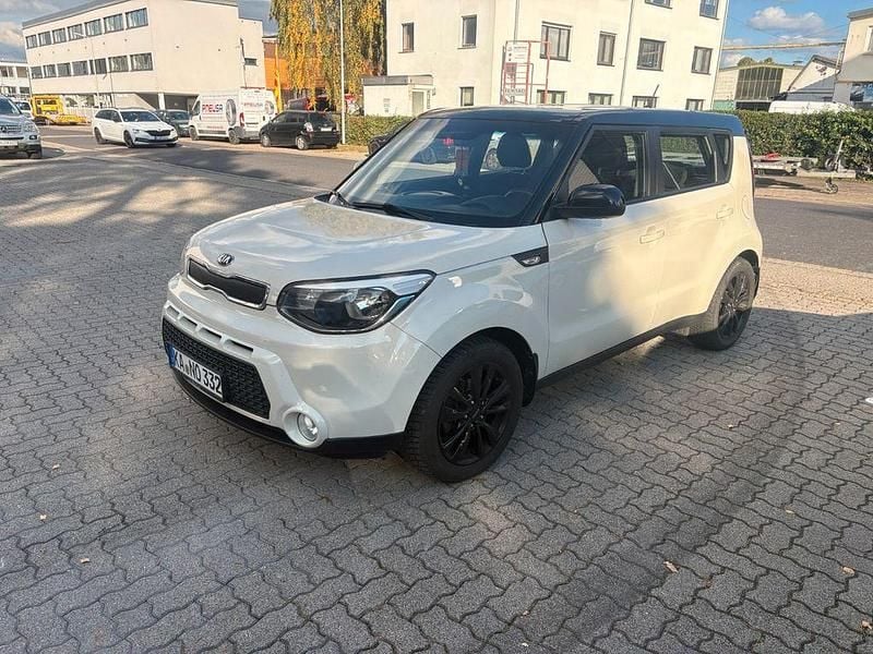 Schwarz Gebraucht 2014 Kia Soul SUV | 4.999 € (Guter Preis) - Bild 1/4