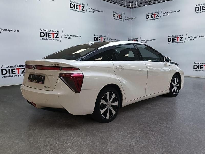 Gebraucht Toyota Mirai Basis 154 PS (113 kW) 2020 Weiß Limousine