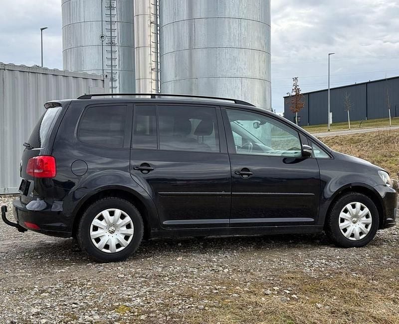 Gebraucht VW Touran 105 PS (77 kW) 2010 Schwarz Van / Kleinbus