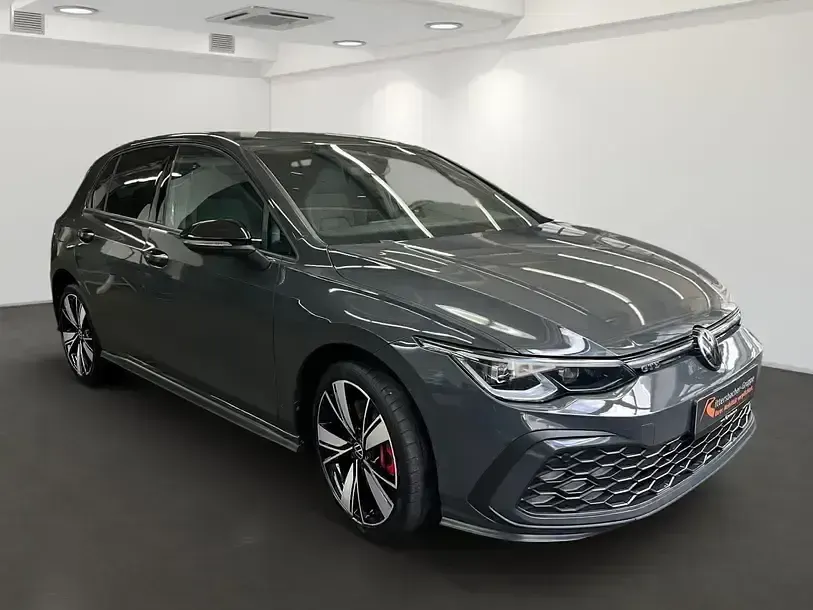 Gebraucht VW Golf VIII Design 245 PS (180 kW) 2022 (uranograu) Limousine