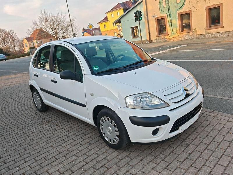 Gebraucht Citroën C3 Comfort 73 PS (53 kW) 2007 Weiß Limousine