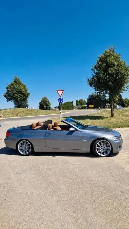 Gebraucht BMW 325 Shadowline 218 PS (160 kW) 2007 Silber Cabrio