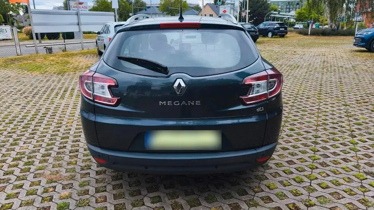 Gebraucht Renault Mégane GrandTour Expression 110 PS (80 kW) 2013 Schwarz Kombi