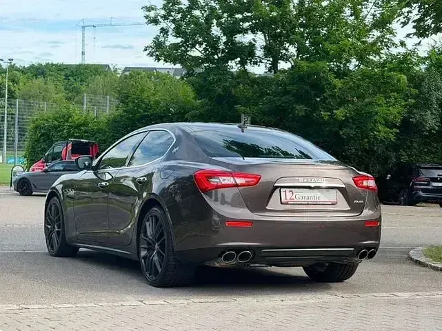 Gebraucht Maserati Ghibli 349 PS (256 kW) 2017 Braun Limousine