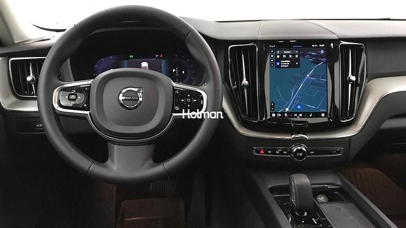 Gebraucht Volvo XC60 Plus 197 PS (144 kW) 2024 Weiß SUV