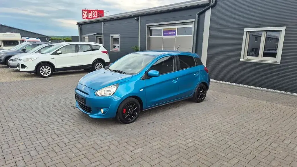 Gebraucht Mitsubishi Space Star Diamant Edition 80 PS (58 kW) 2016 Blau Kleinwagen