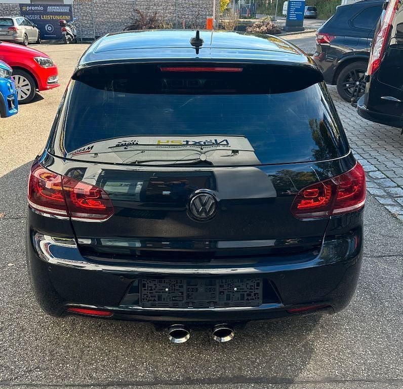 Gebraucht VW Golf VI R 271 PS (199 kW) 2012 Schwarz Kleinwagen
