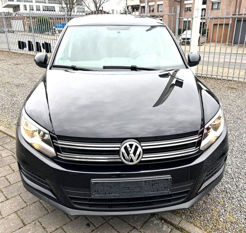 Schwarz Gebraucht 2014 VW Tiguan Trendline SUV | 9.950 € (Fairer Preis) - Bild 1/4