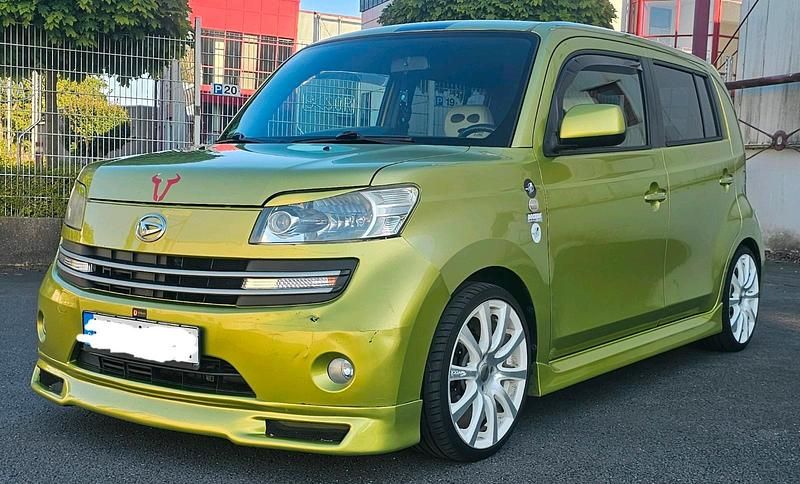 Grün Gebraucht 2007 Daihatsu Materia Van / Kleinbus | 4.500 € (Fairer Preis) - Bild 1/4