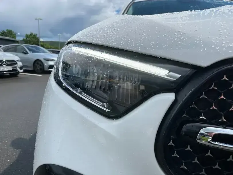 Gebraucht Mercedes GLC200 AMG 204 PS (150 kW) 2026 Unilack polarweiß uni SUV