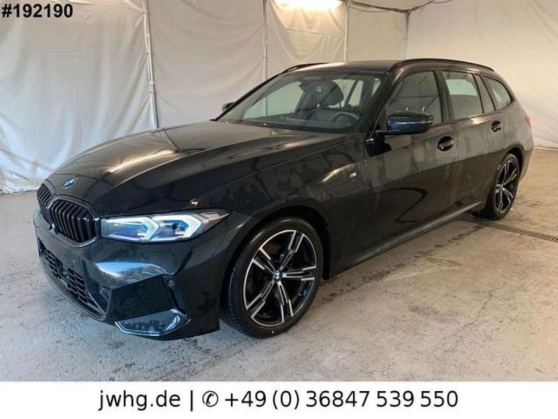 Saphirschwarz Gebraucht 2023 BMW 320 M Sport Kombi | 38.450 € (Fairer Preis) - Bild 1/4