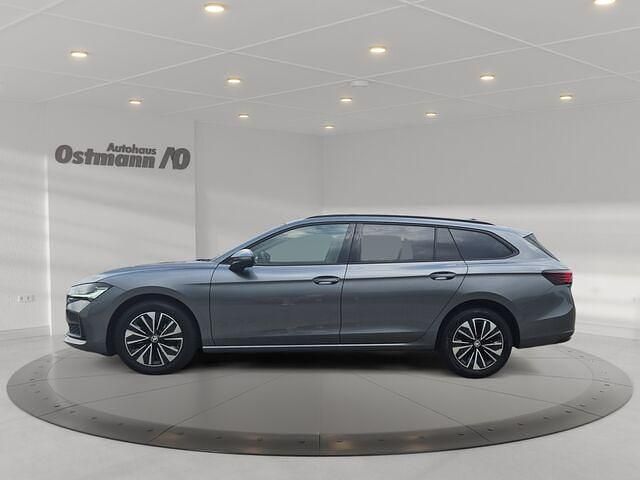 Gebraucht Skoda Superb Selection 150 PS (110 kW) 2024 Grau (graphitegrau) Kombi