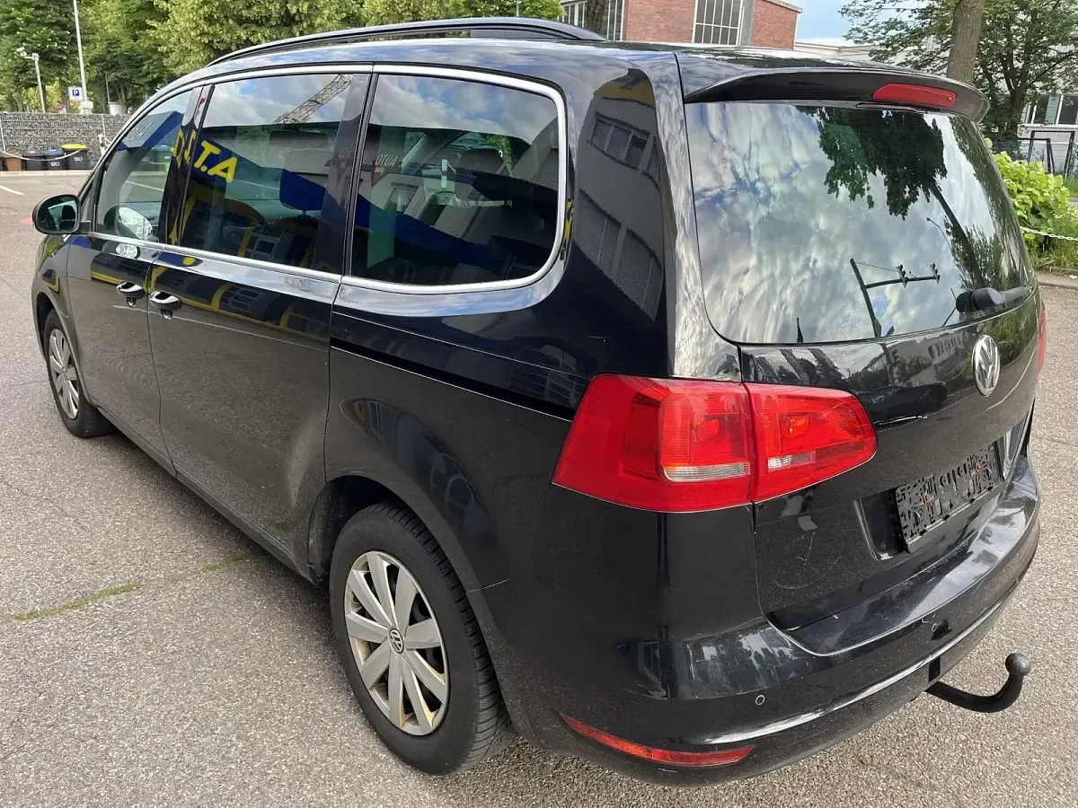 Gebraucht VW Sharan 150 PS (110 kW) 2012 Schwarz Van / Kleinbus