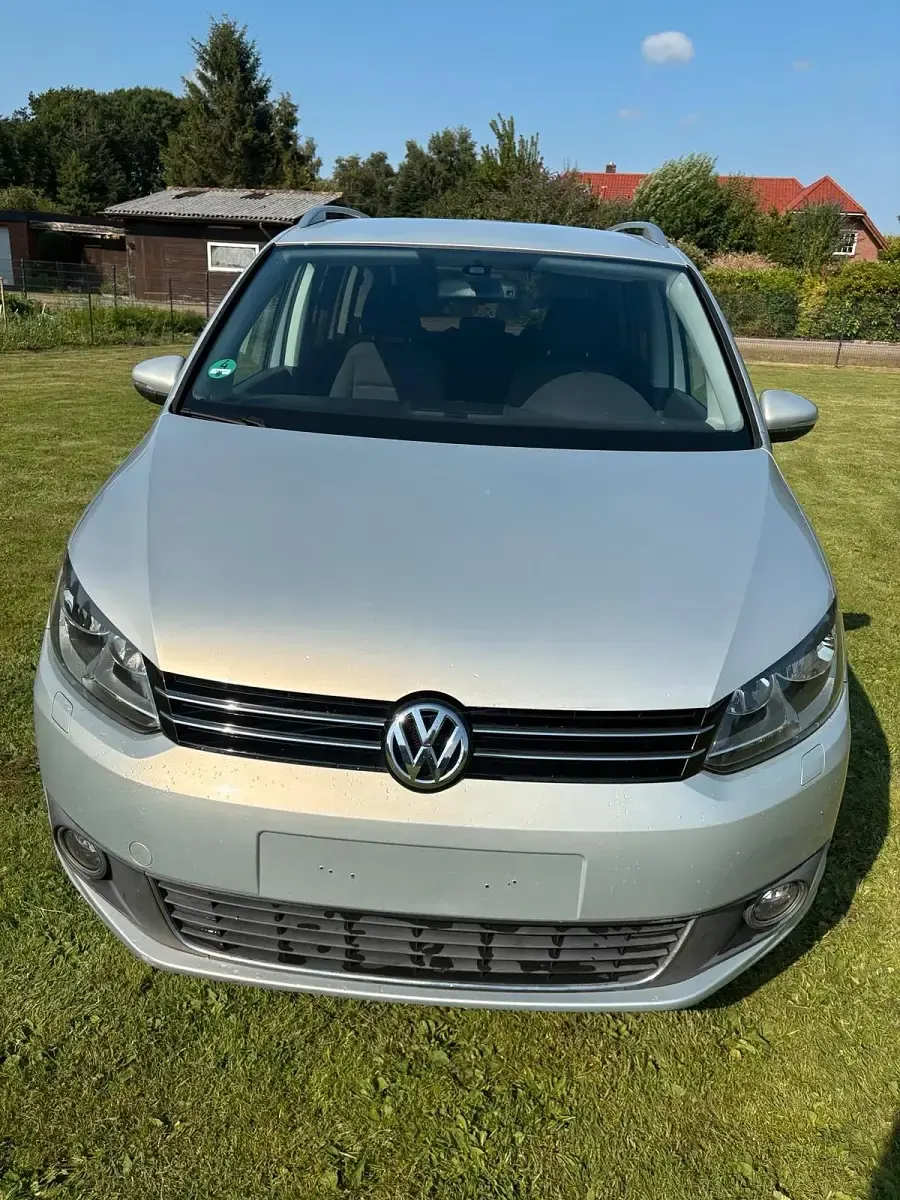 Gebraucht VW Touran 140 PS (102 kW) 2011 Silber Van / Kleinbus