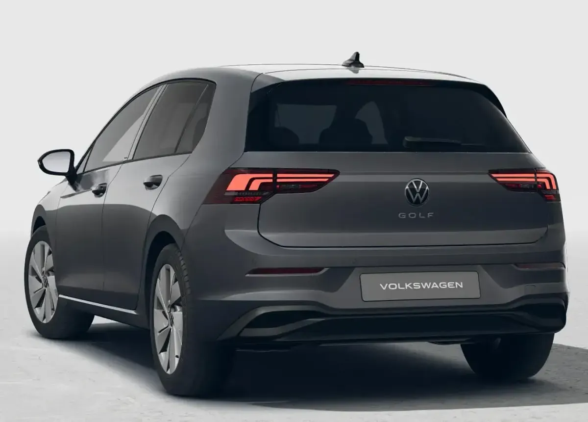 Neu VW Golf VIII Life 150 PS (110 kW) 2026 Grenadillschwarz metallic Limousine