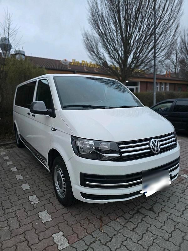 Weiß Gebraucht 2017 VW Transporter Van | 26.999 € - Bild 1/4
