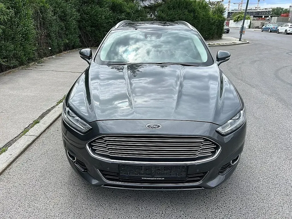 Gebraucht Ford Mondeo Titanium 150 PS (110 kW) 2017 Grau Limousine