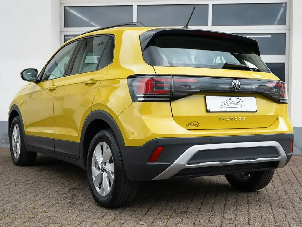 Gebraucht VW T-Cross Life 116 PS (85 kW) 2025 Gelb SUV