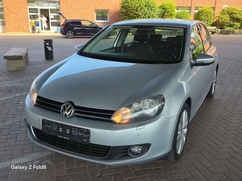 Silber Gebraucht 2011 VW Golf VI Style Limousine | 6.700 € (Etwas zu teuer) - Bild 1/4