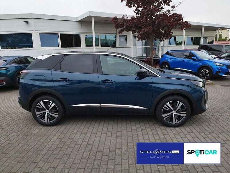 Gebraucht Peugeot 3008 Allure 131 PS (96 kW) 2023 Blau SUV