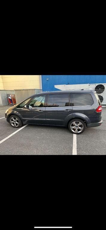 Gebraucht Ford Galaxy Titanium 140 PS (102 kW) 2009 Grau Van / Kleinbus