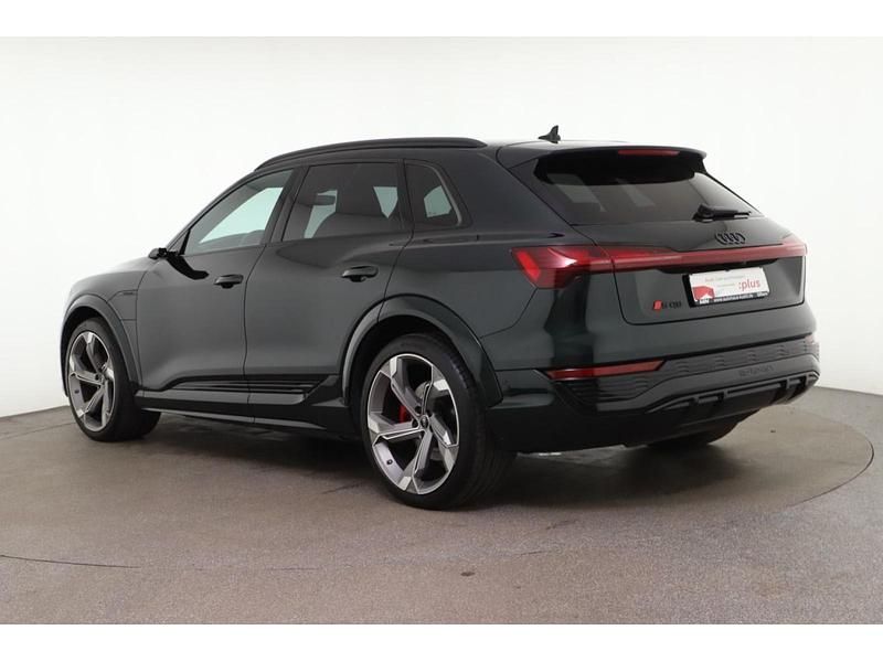 Gebraucht Audi SQ8 e-tron 369 kW (503 PS) 2024 Grün SUV
