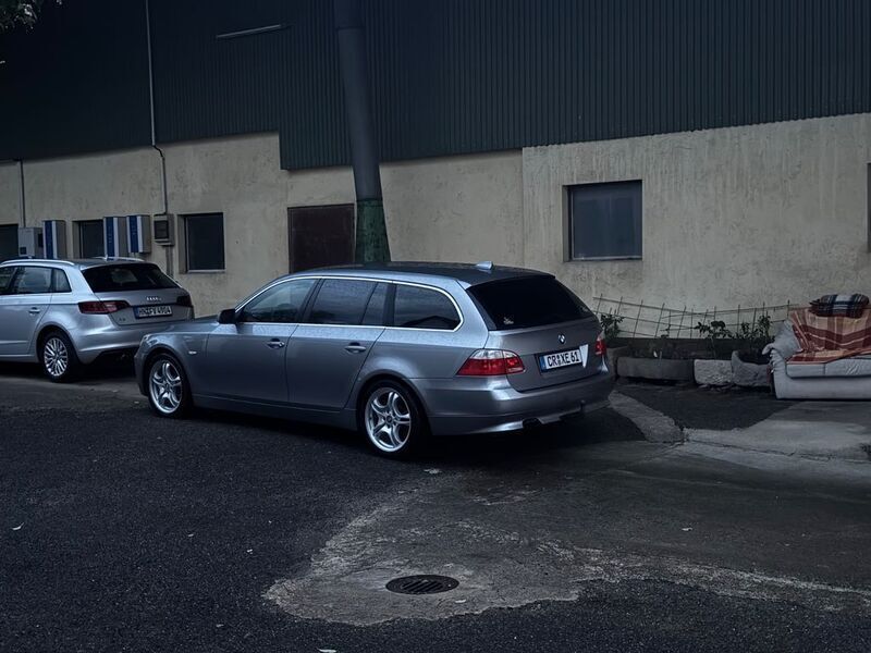 Silber Gebraucht 2004 BMW 525 Kombi | 2.700 € (Superpreis) - Bild 1/4