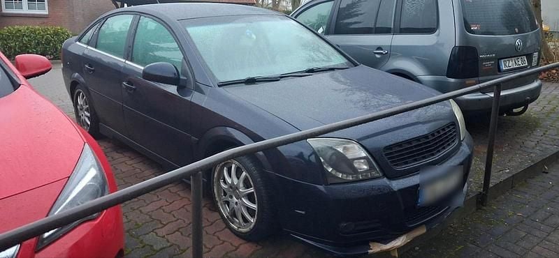 Blau Gebraucht 2003 Opel Vectra GTS Limousine | 1.200 € (Superpreis) - Bild 1/4