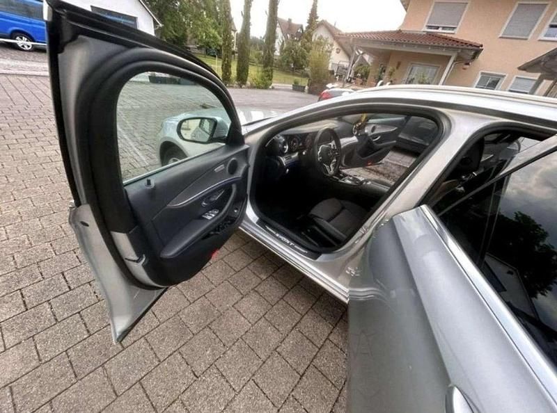 Gebraucht Mercedes 220 194 PS (142 kW) 2019 Silber Limousine