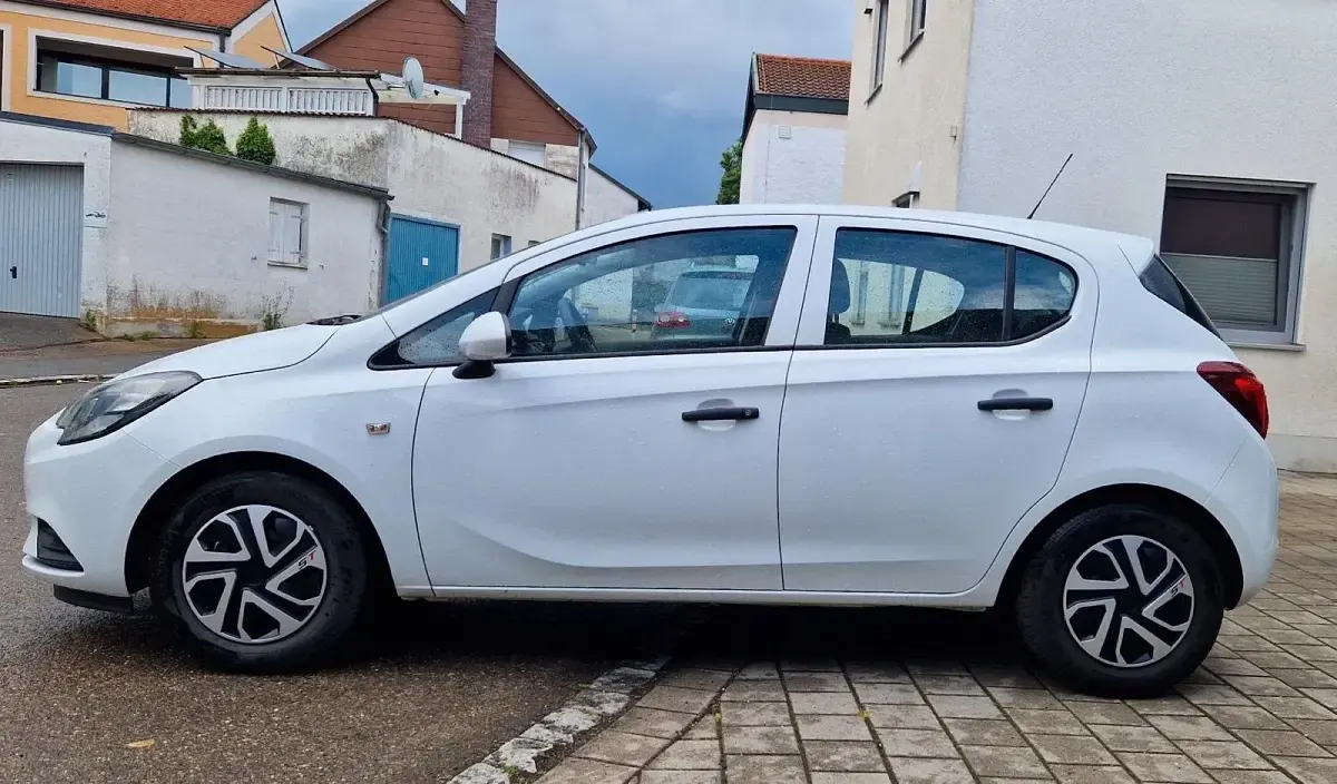 Gebraucht Opel Corsa 70 PS (51 kW) 2015 Weiß Kleinwagen