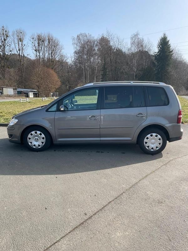 Gebraucht VW Touran 2008 Grau Van / Kleinbus