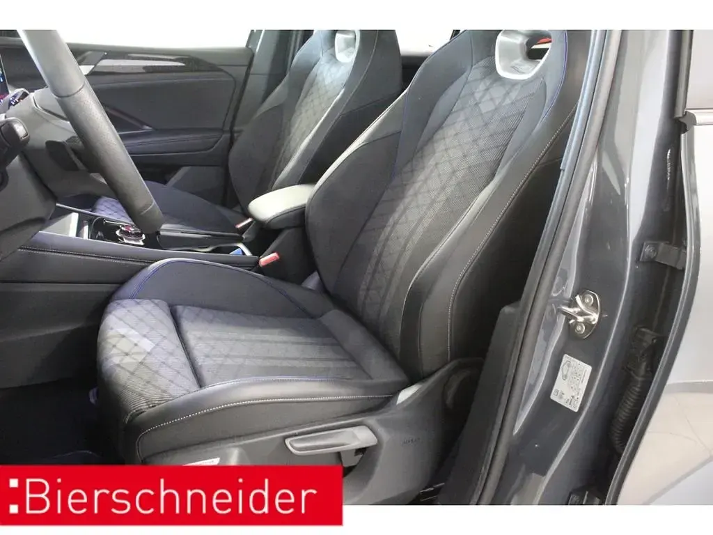Gebraucht VW Tiguan Style 265 PS (194 kW) 2025 Grau SUV