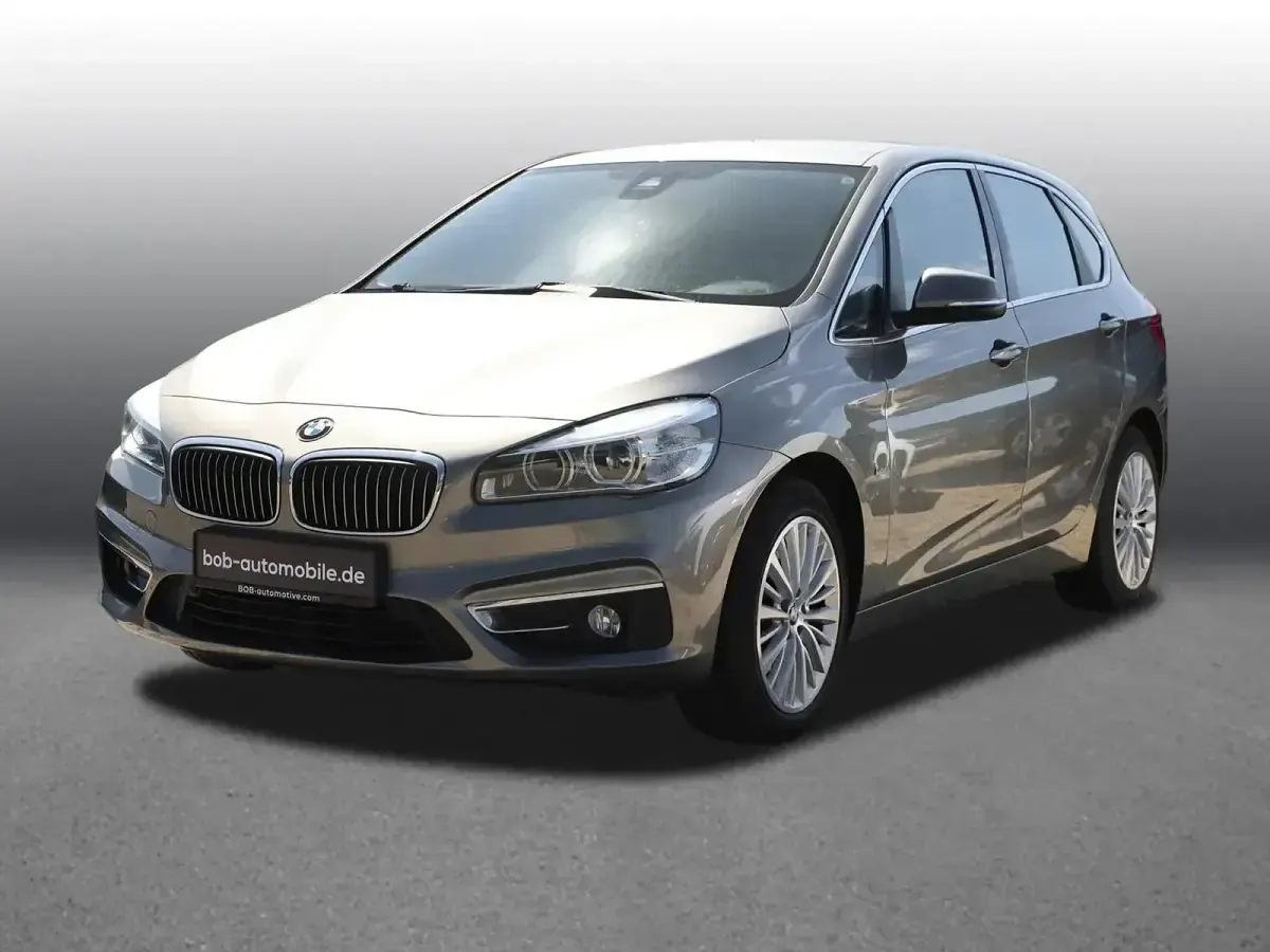 Gebraucht BMW 218 Active Tourer Luxury Line 136 PS (100 kW) 2015 Van / Kleinbus