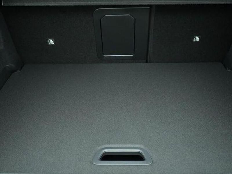 Schwarz Gebraucht 2024 Citroën C4 PureTech Limousine | 19.390 € (Fairer Preis) - Bild 1/2