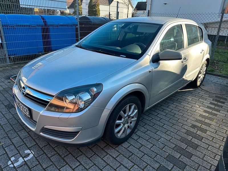 Gebraucht Opel Astra 125 PS (91 kW) 2004 Silber Limousine