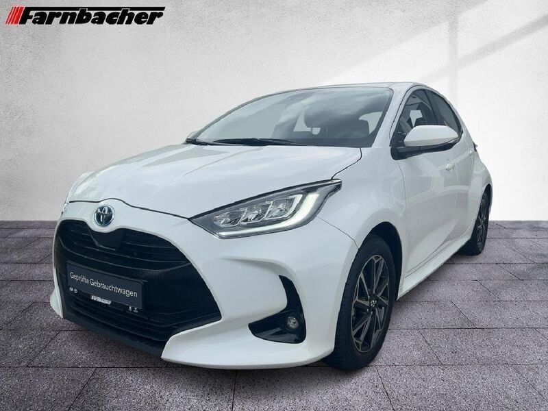 Used Toyota Yaris Hybrid Team 116 HP (85 kW) 2023 Sedan