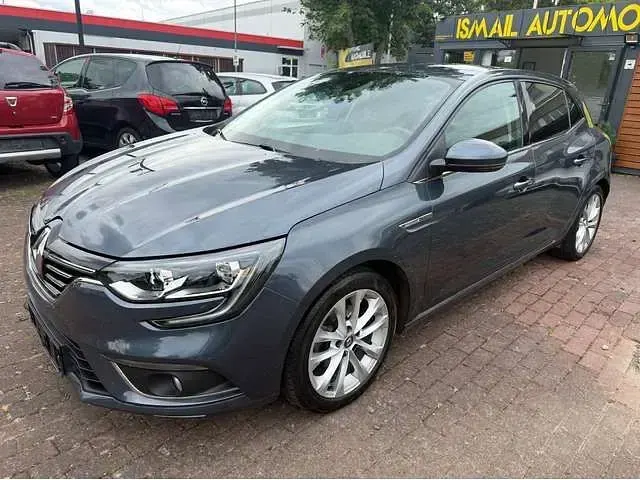 Gebraucht Renault Mégane III Intens 132 PS (97 kW) 2016 Titangrau Limousine