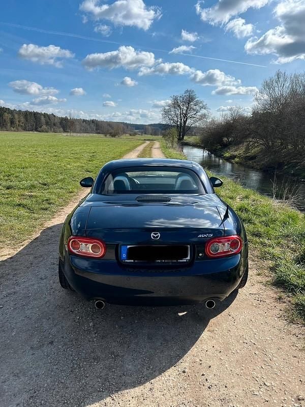 Second-hand Mazda MX5 126 CP (92 kW) 2014 Albastru Cabrio